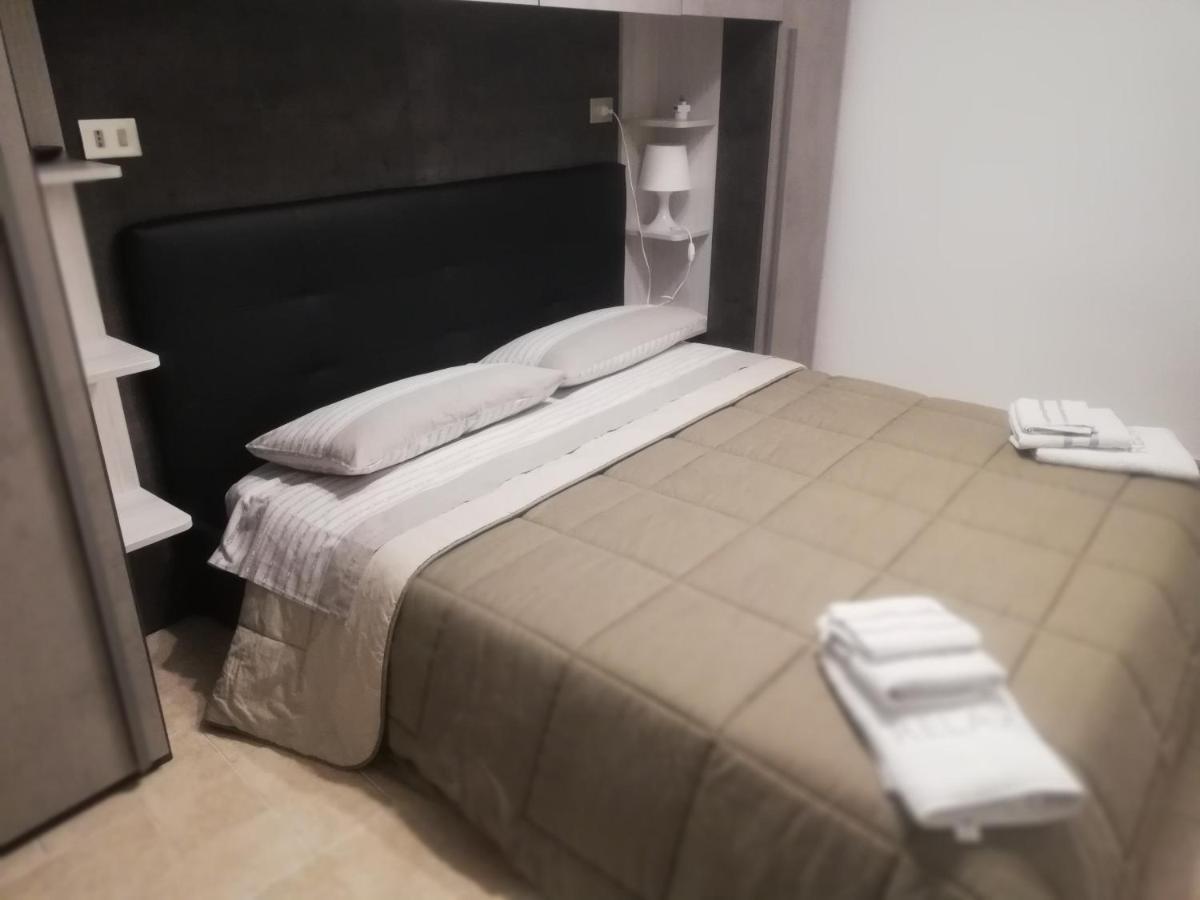 Miriamare Apartment อัลบิสโซลามารินา ภายนอก รูปภาพ